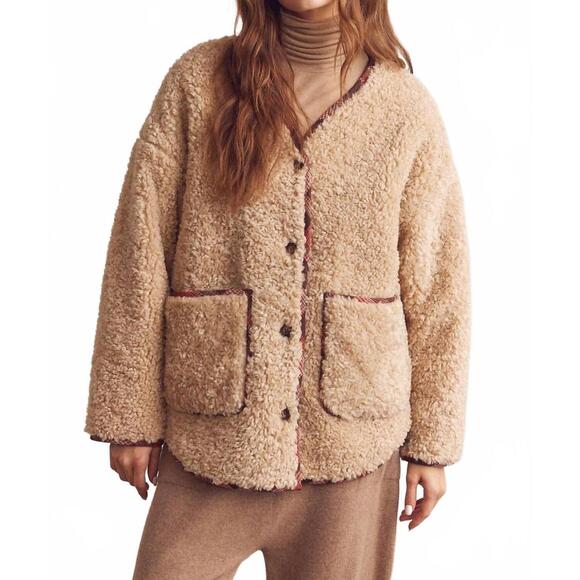 AMENTE Jackets & Blazers - NEW AMENTE sherpa reversible coat in brown/oatmeal